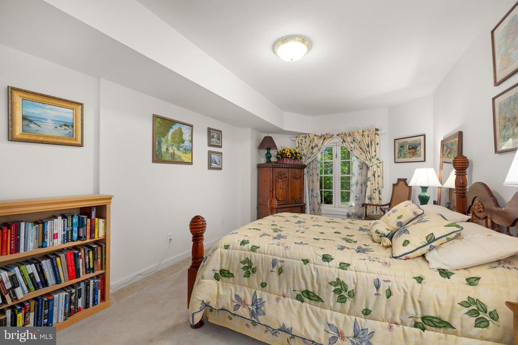 897 CHINQUAPIN ROAD