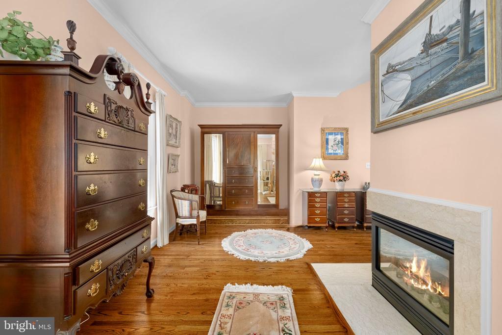 897 CHINQUAPIN ROAD