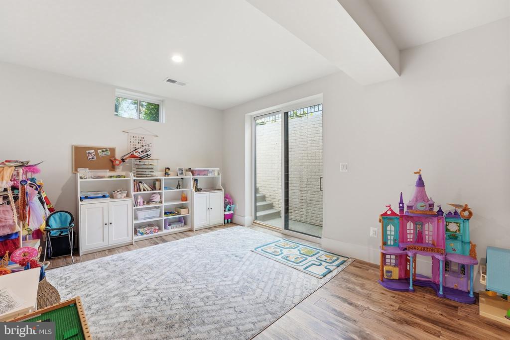 1341 MONITOR LANE