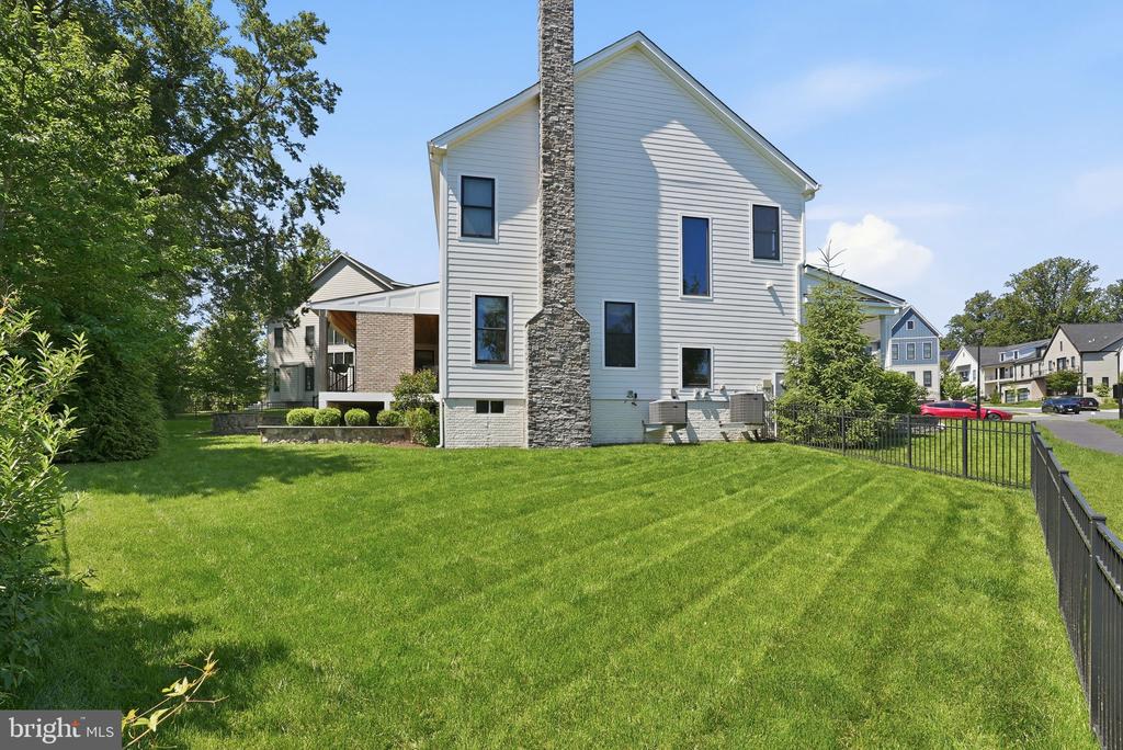 1341 MONITOR LANE