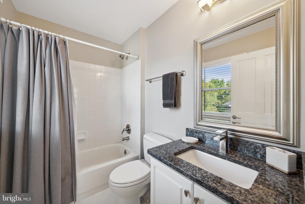 1284 COBBLE POND WAY