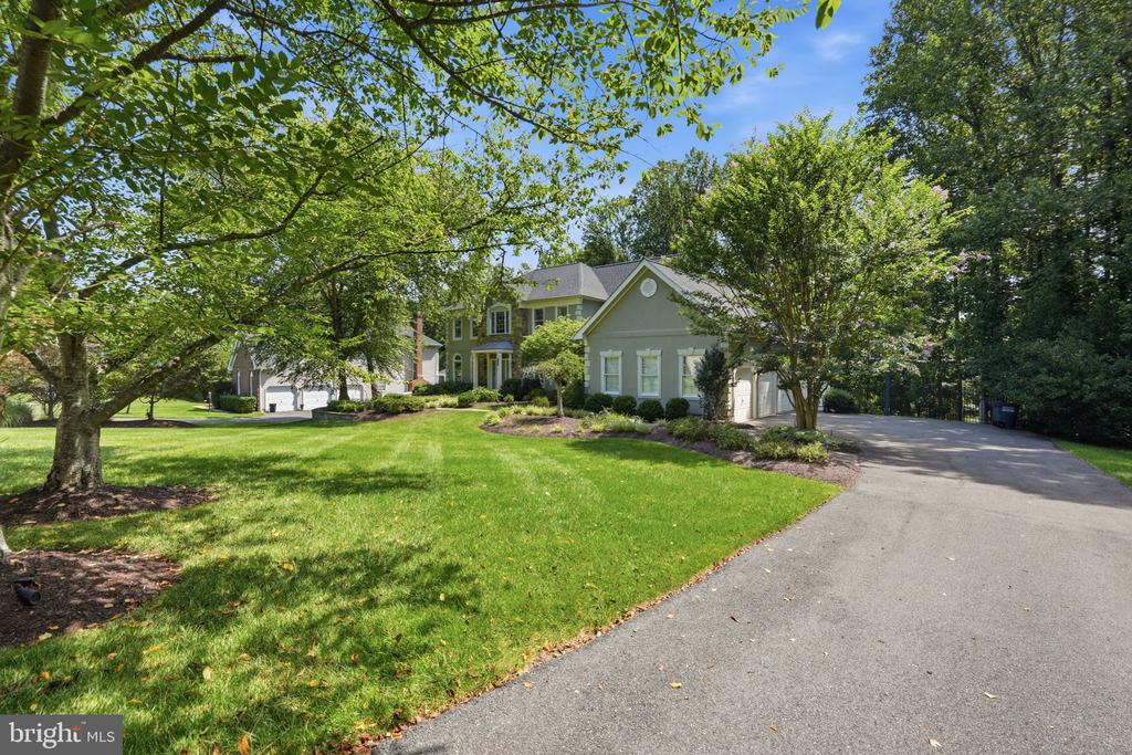 1284 COBBLE POND WAY