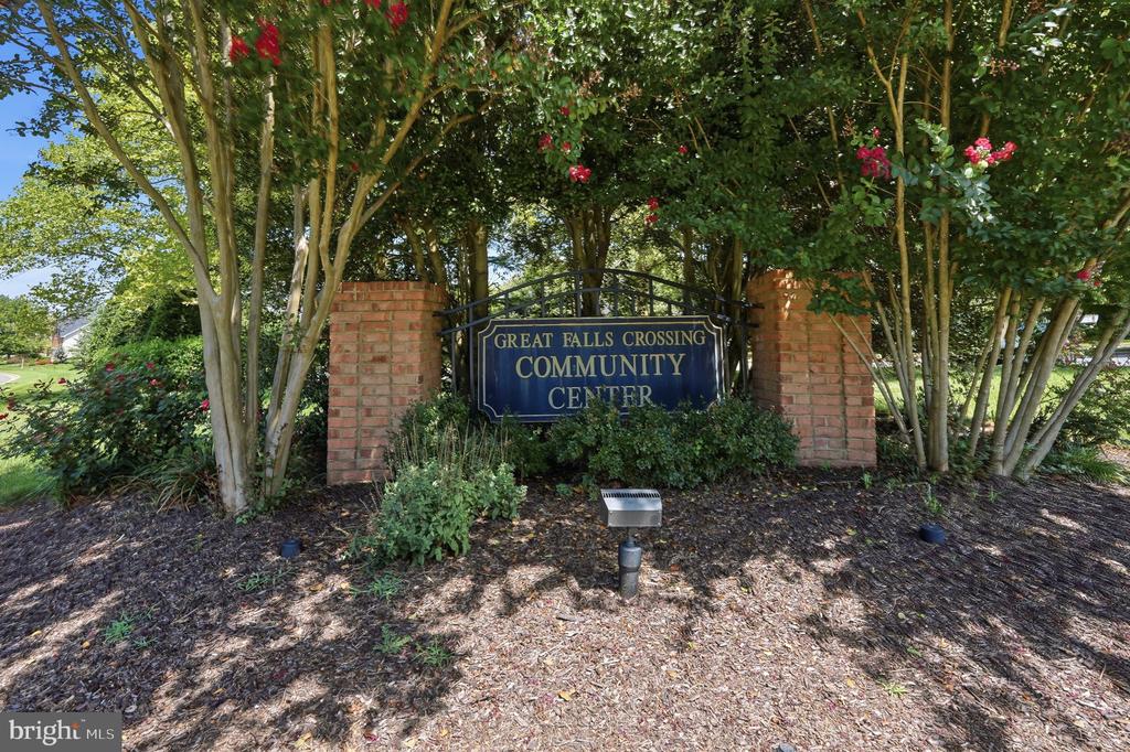 1284 COBBLE POND WAY