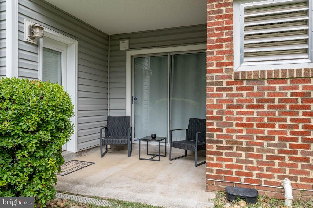 3179 SUMMIT SQUARE DRIVE Unit: 2-A2