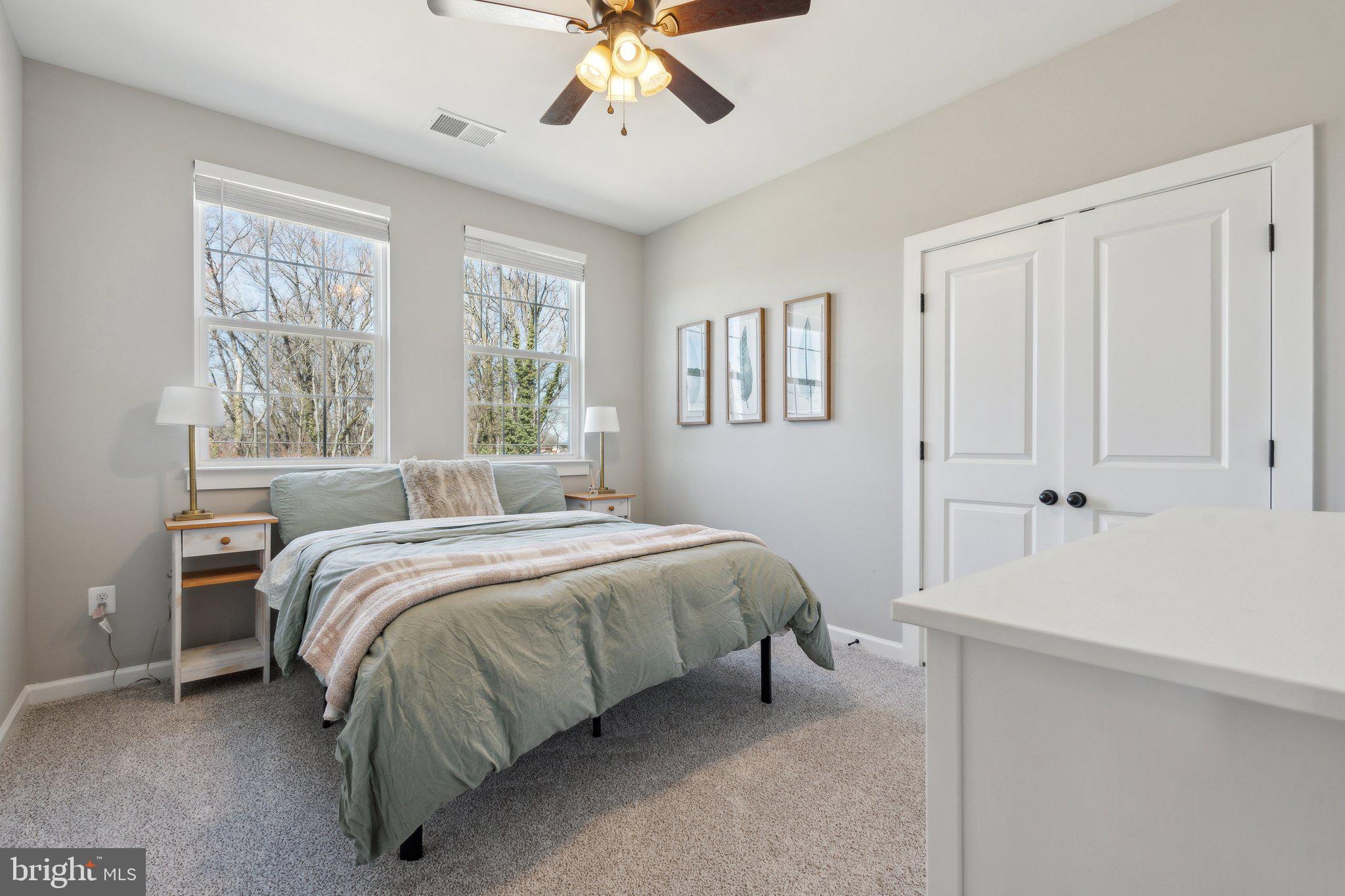 42 N Berlin Pike