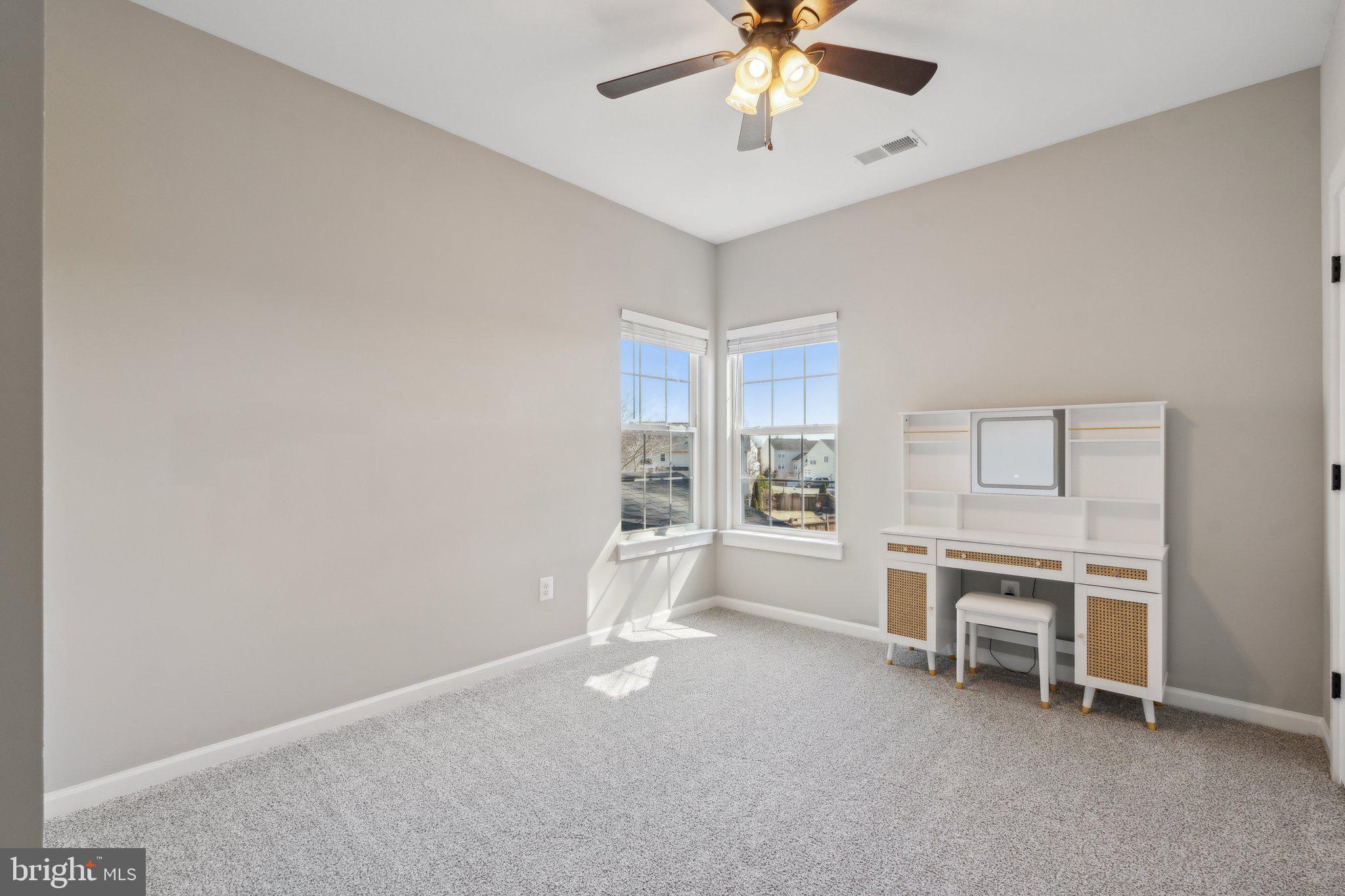 42 N Berlin Pike