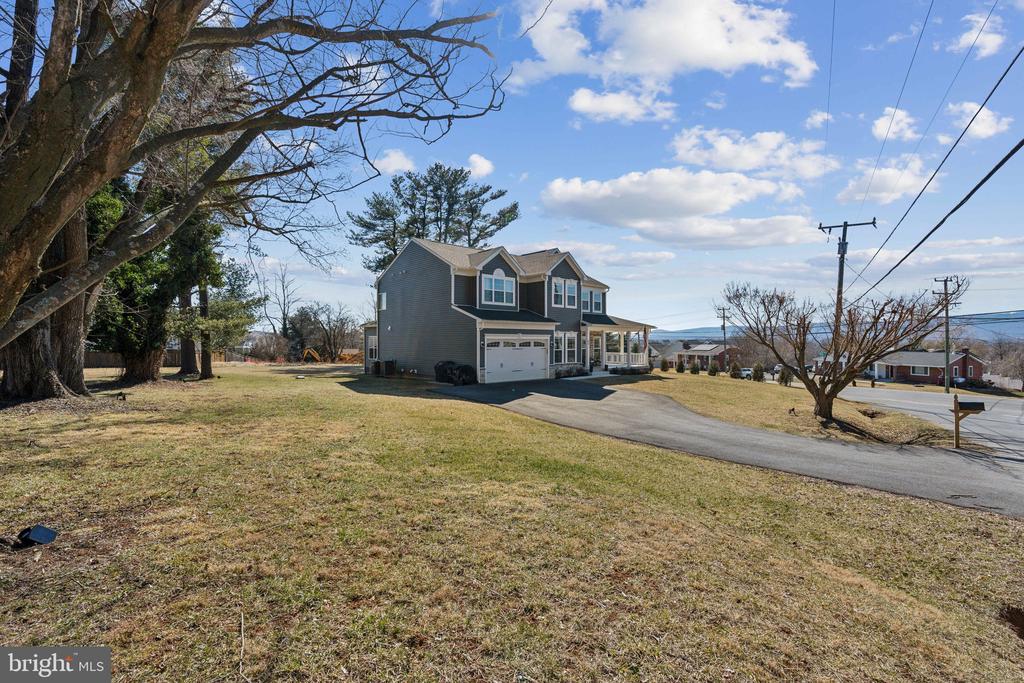 42 N Berlin Pike