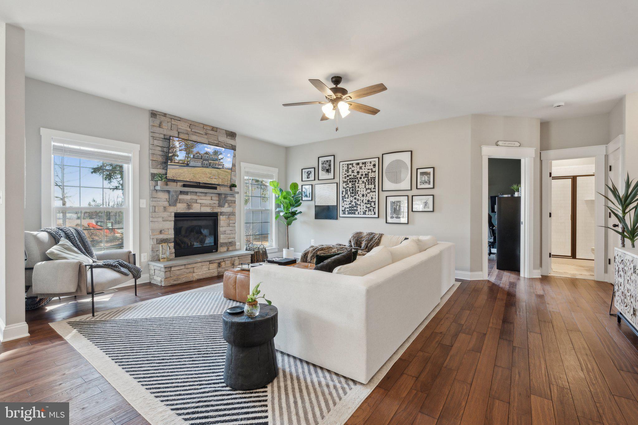 42 N Berlin Pike