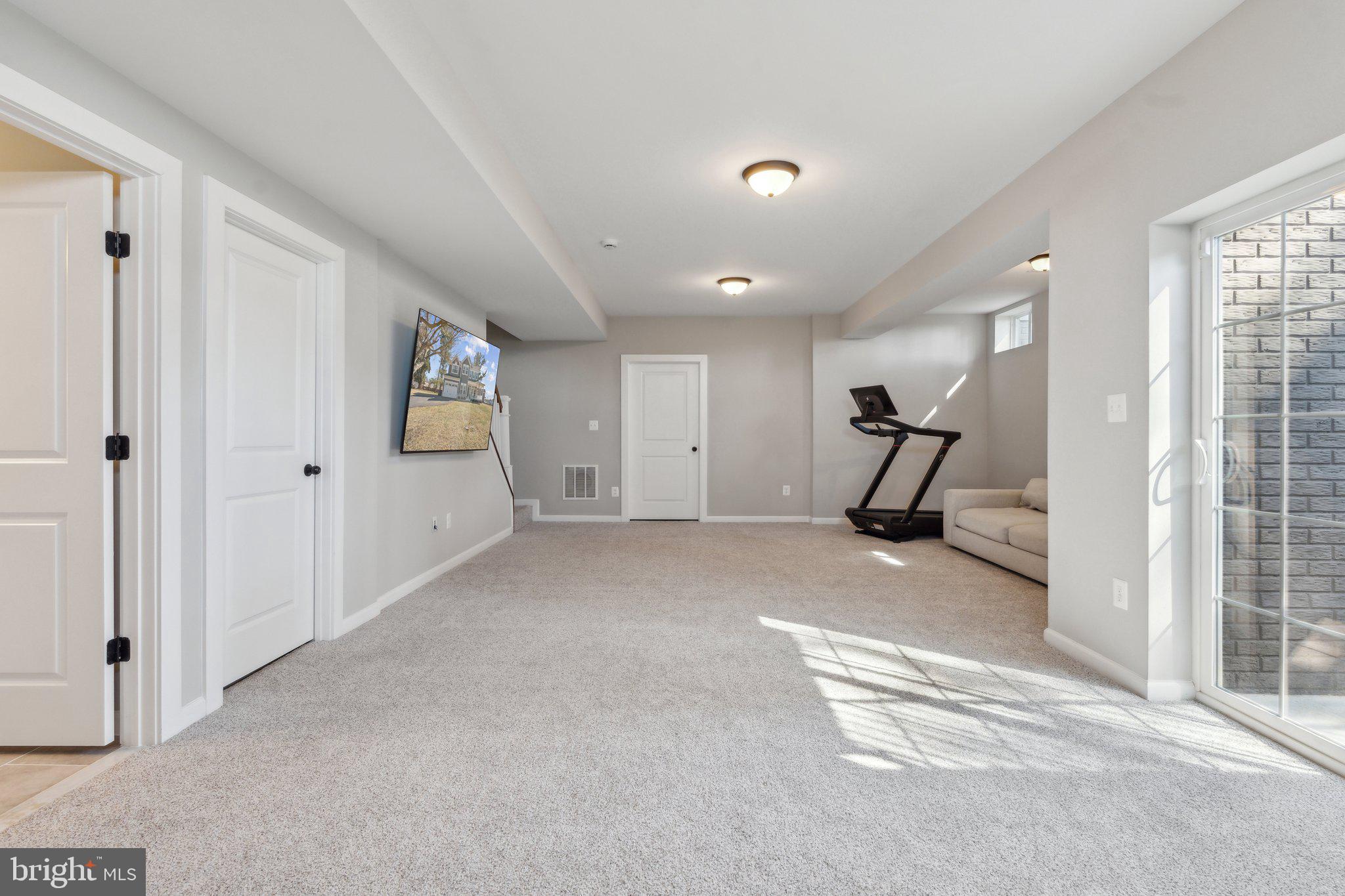42 N Berlin Pike