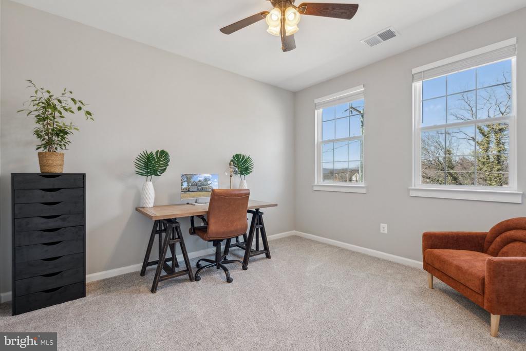 42 N Berlin Pike
