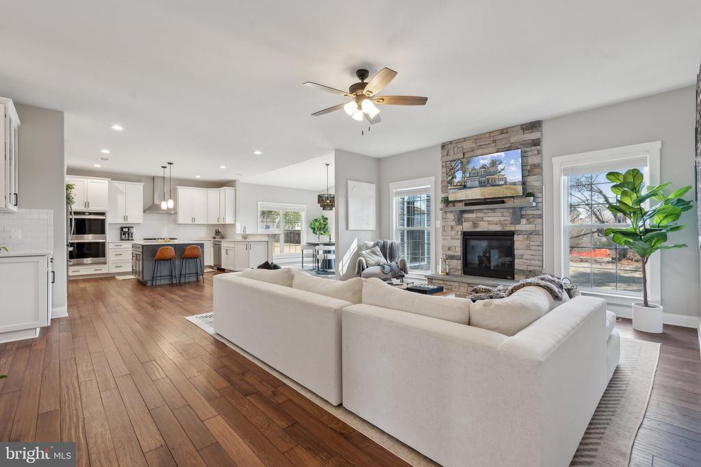 42 N Berlin Pike