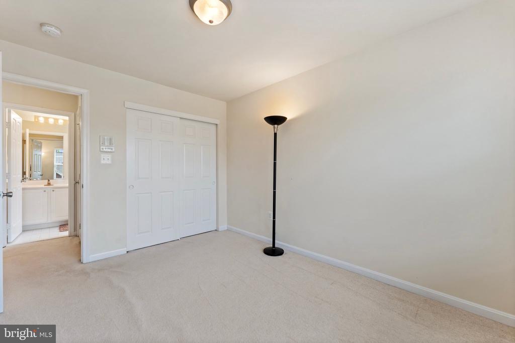 14380 Chalfont Dr