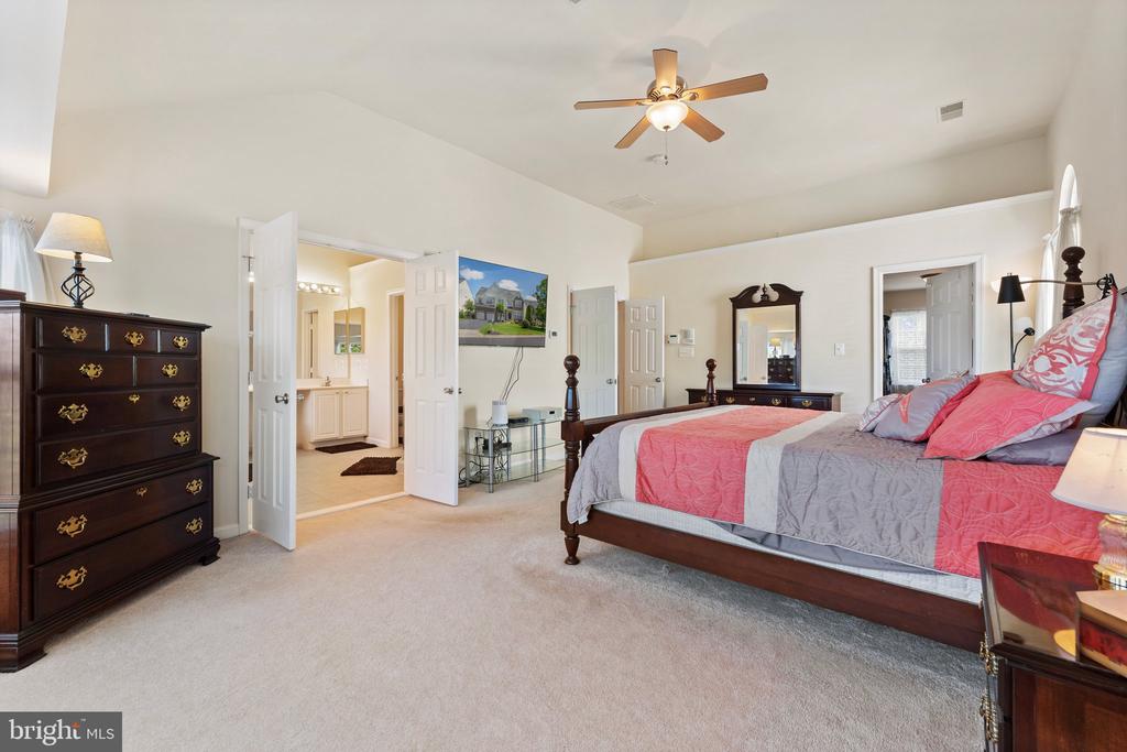 14380 Chalfont Dr