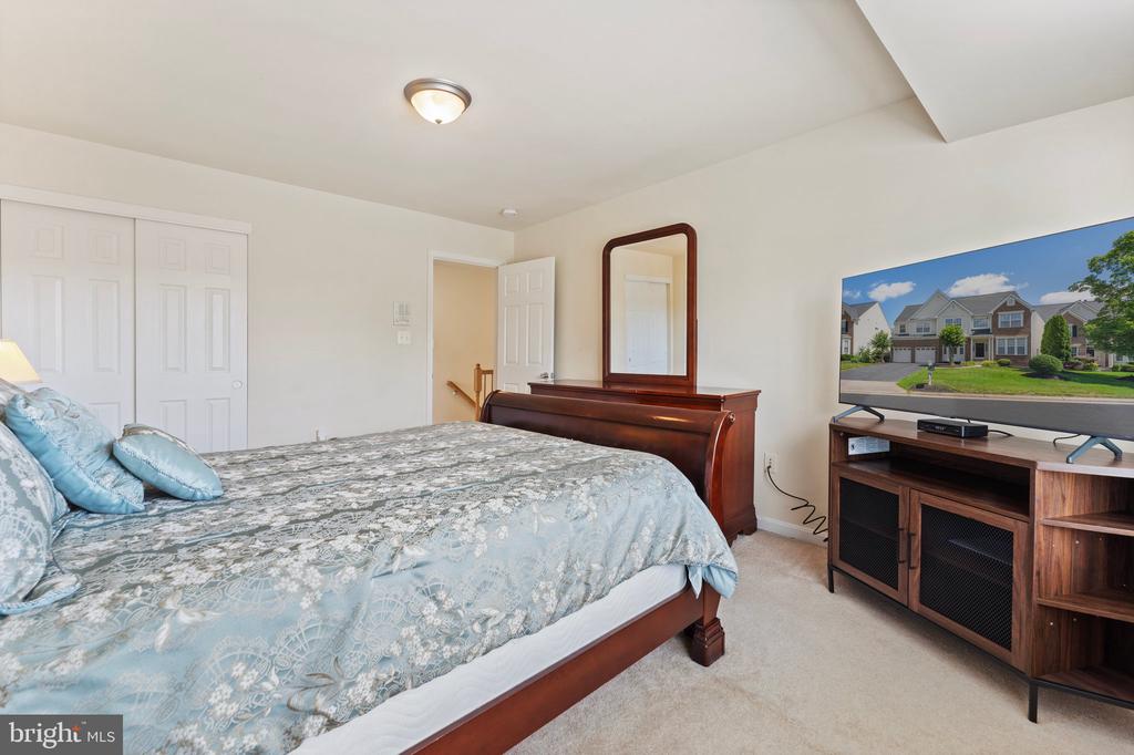 14380 Chalfont Dr