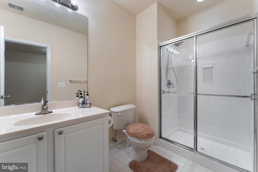 14380 Chalfont Dr