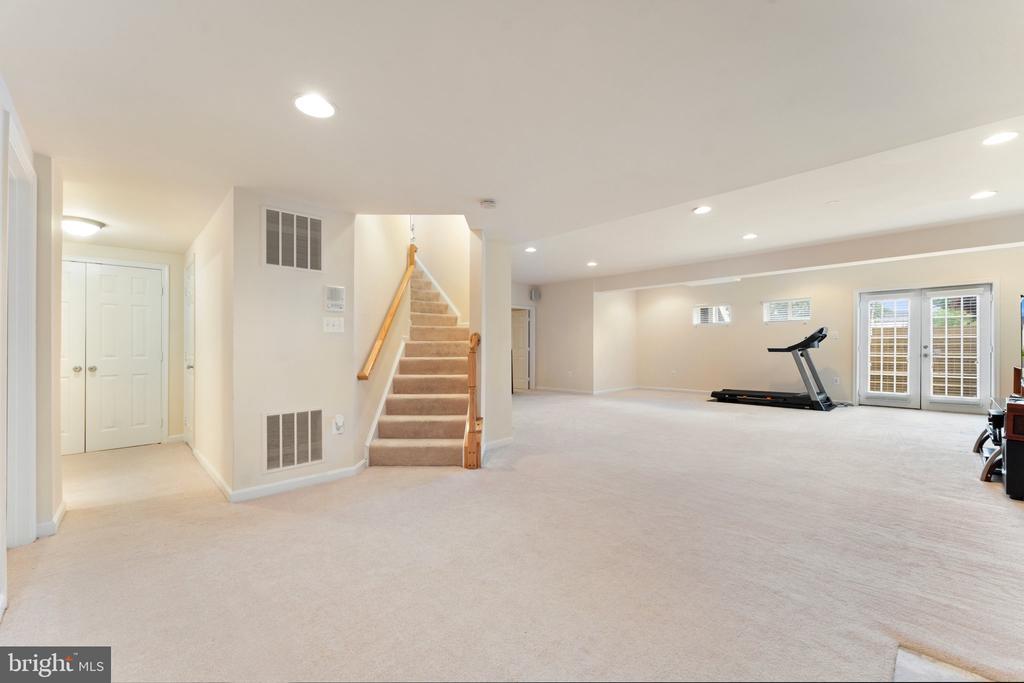14380 Chalfont Dr