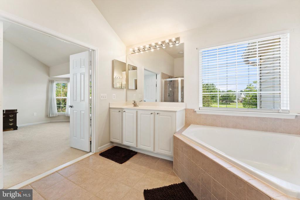 14380 Chalfont Dr