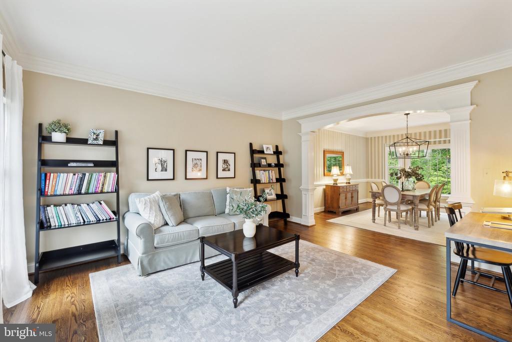 13016 Brookmead Dr