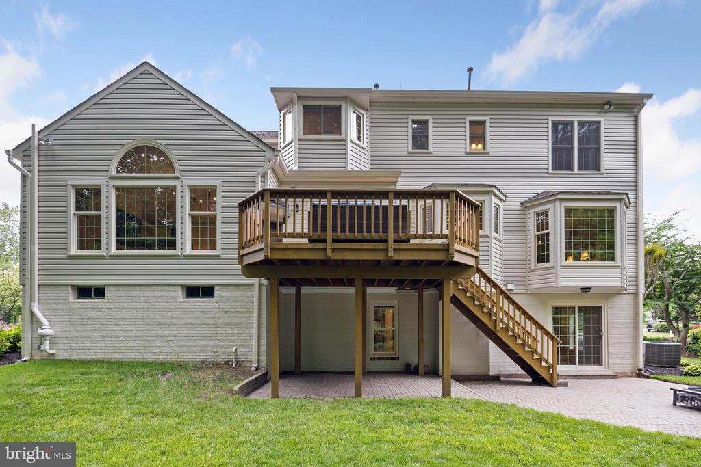 13016 Brookmead Dr