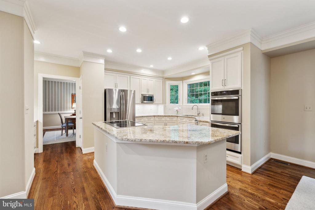 13016 Brookmead Dr