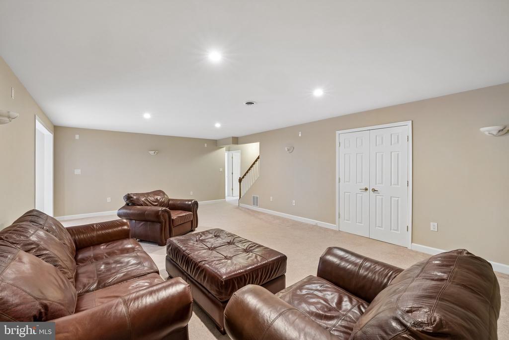 13001 TRIPLE CROWN LOOP