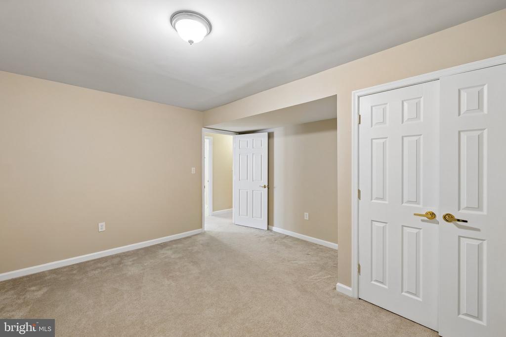 13001 TRIPLE CROWN LOOP