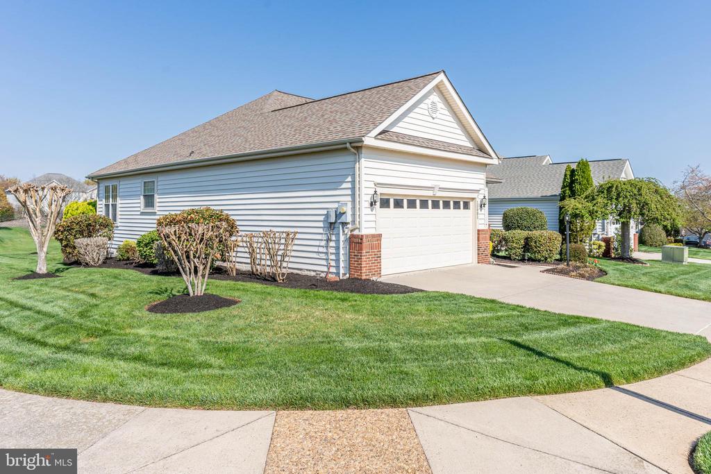 13001 TRIPLE CROWN LOOP