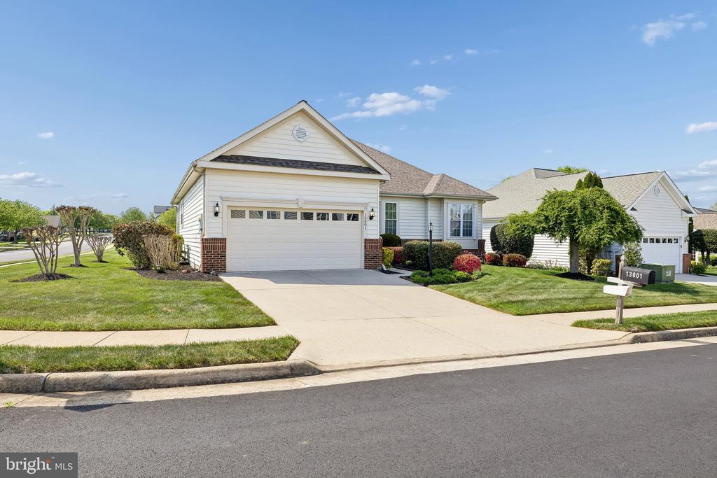 13001 TRIPLE CROWN LOOP