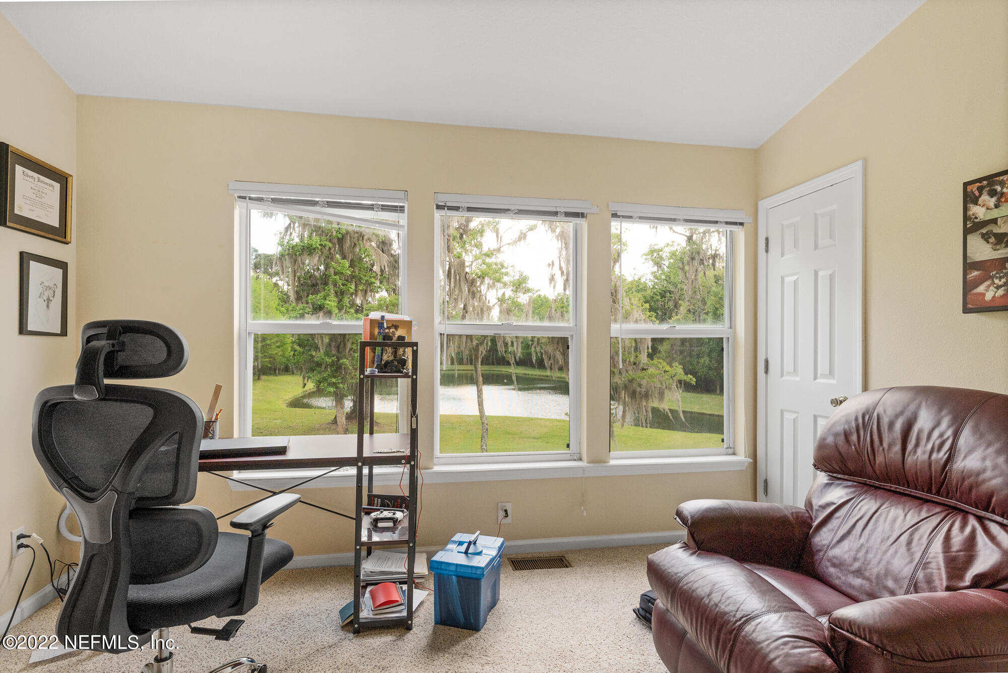 3630 TWISTED TREE LN