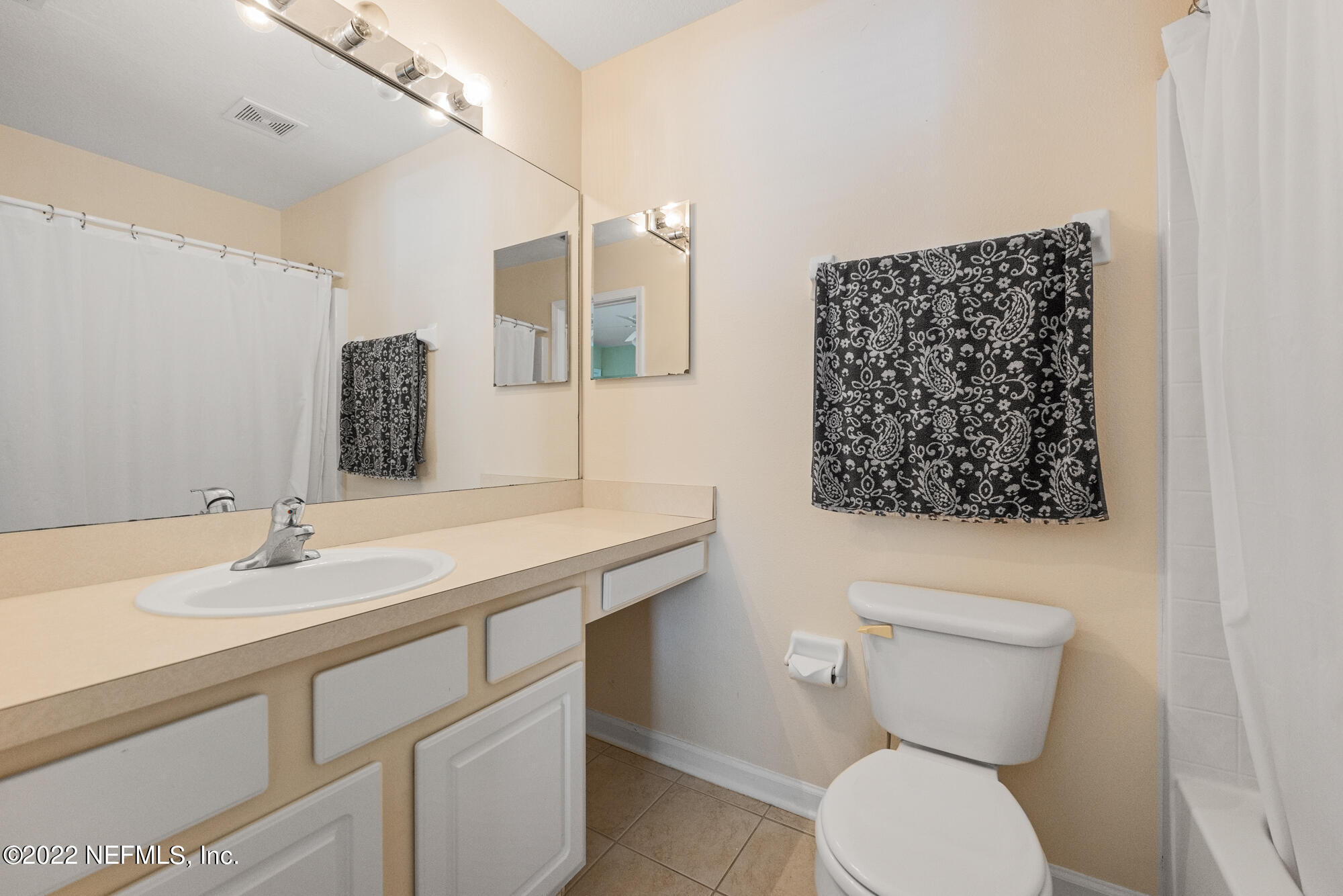 3630 TWISTED TREE LN