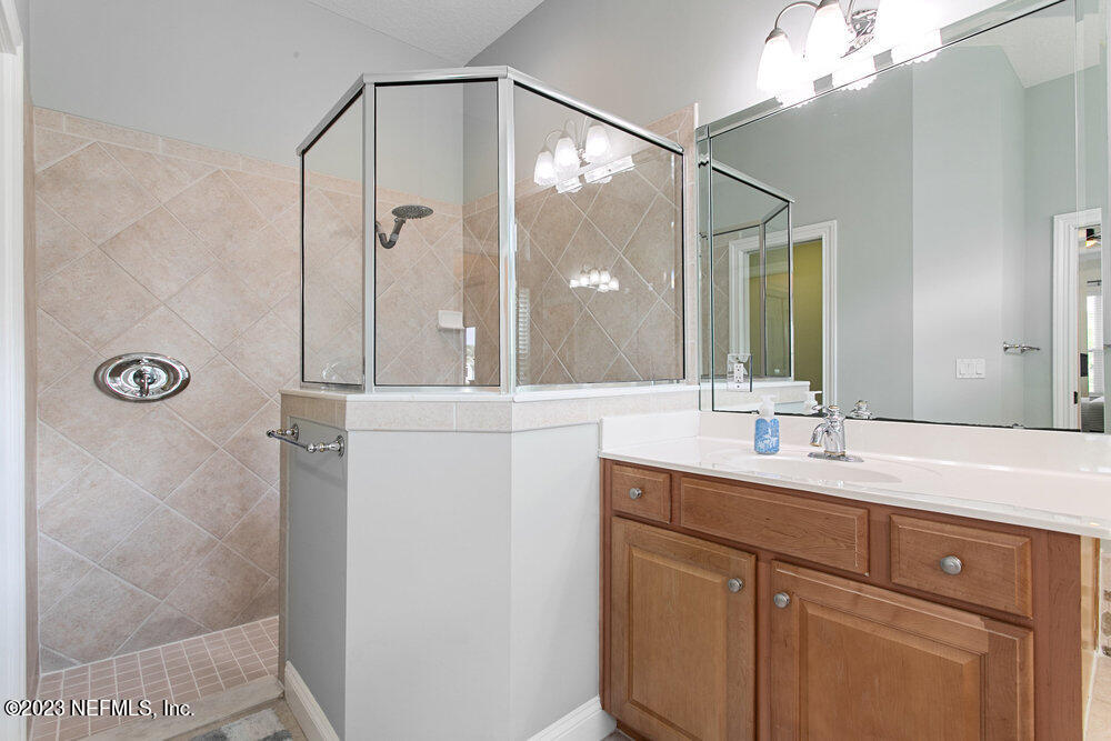 3548 WATERCHASE WAY E