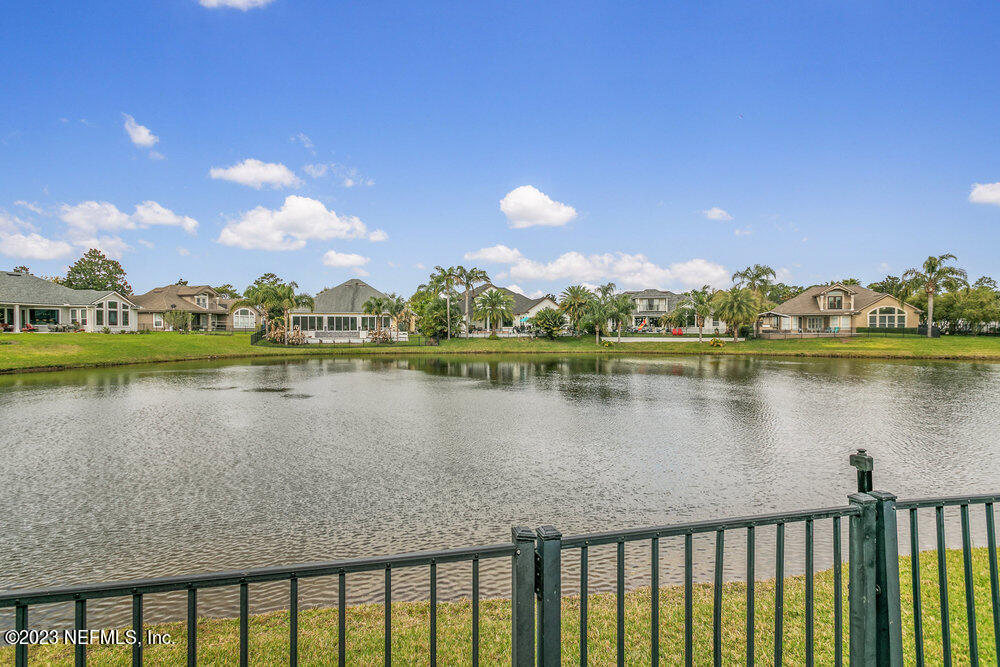 3548 WATERCHASE WAY E