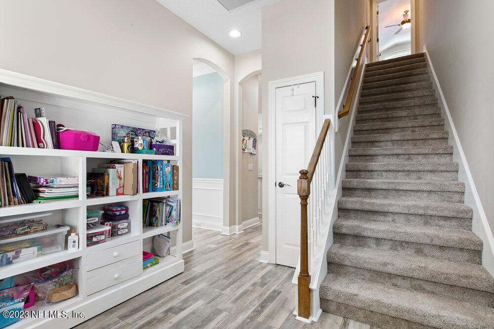 3548 WATERCHASE WAY E