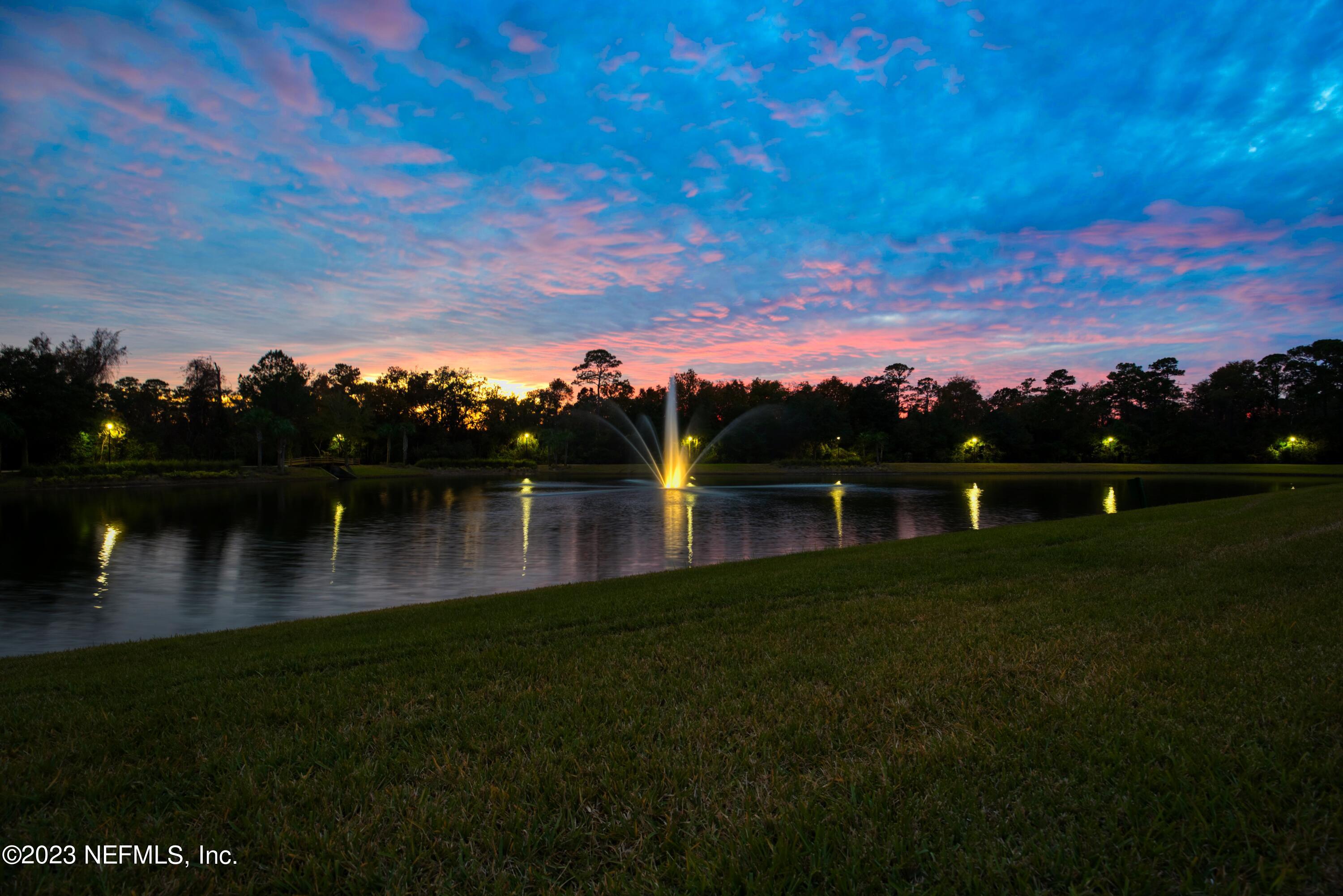 3548 WATERCHASE WAY E