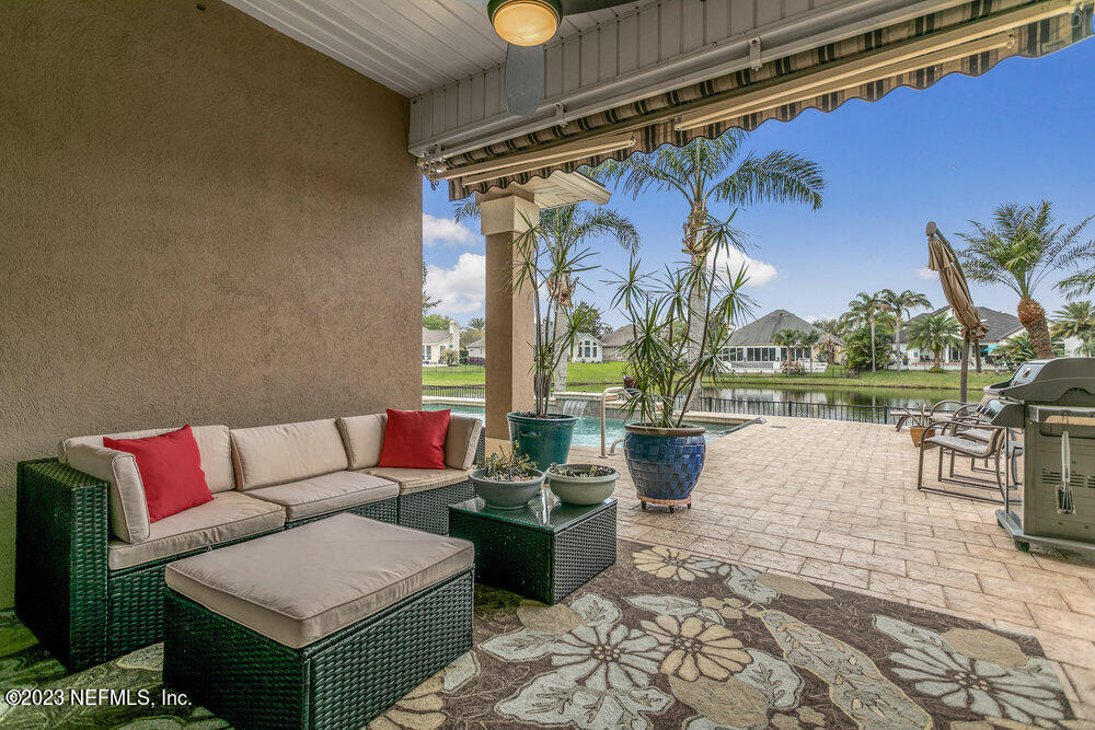 3548 WATERCHASE WAY E