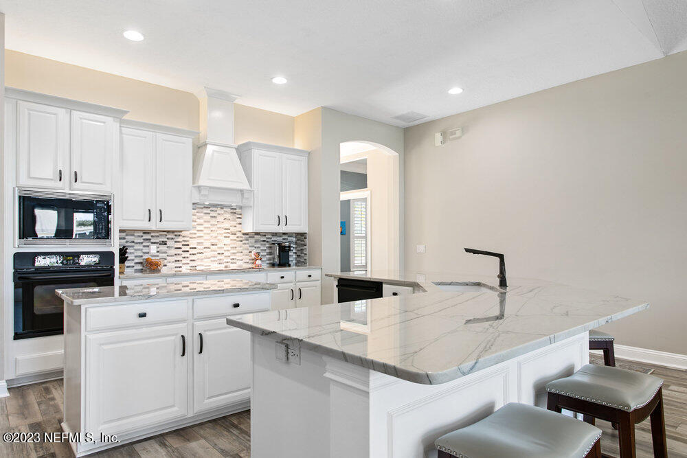 3548 WATERCHASE WAY E