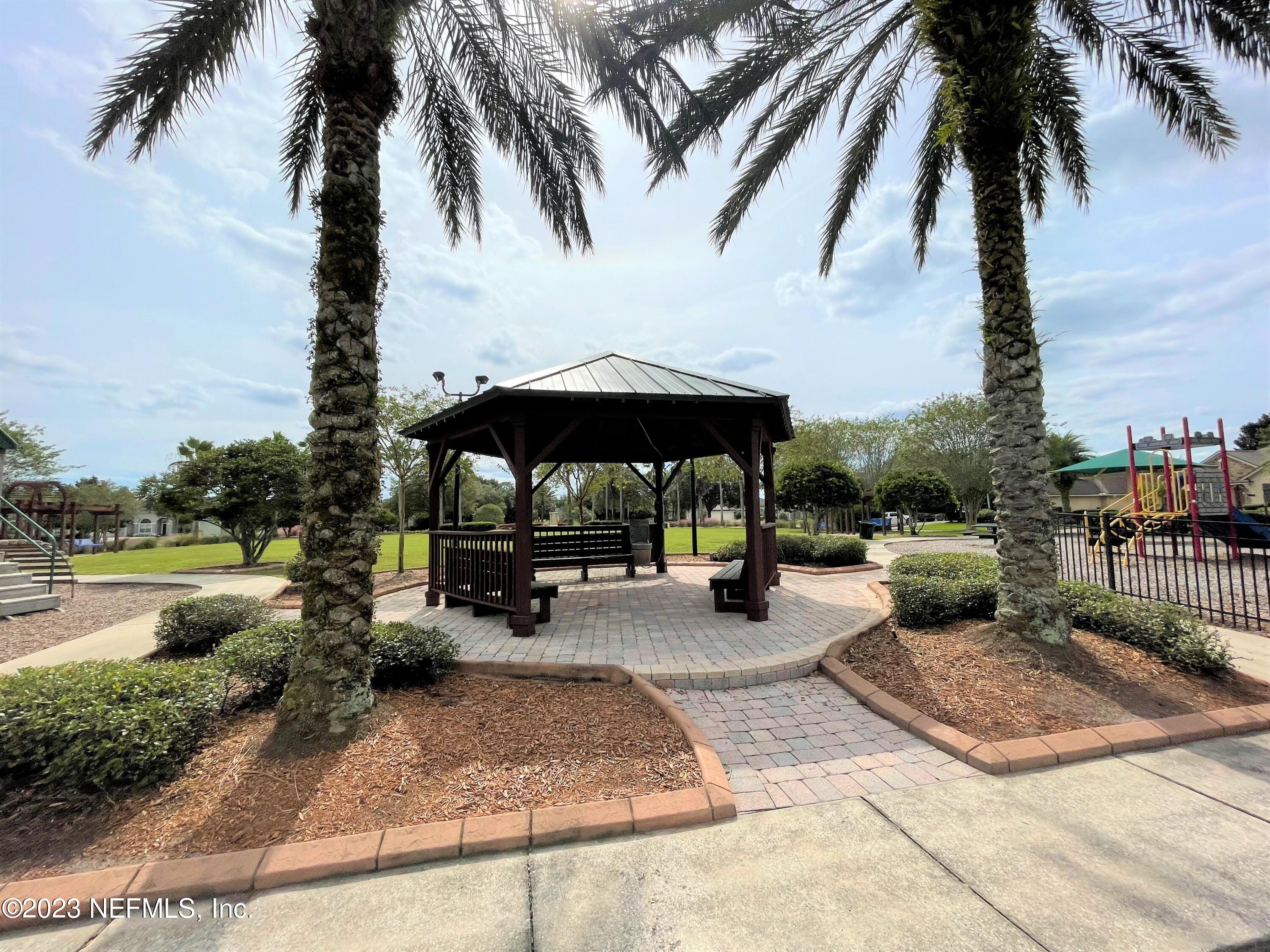 3548 WATERCHASE WAY E