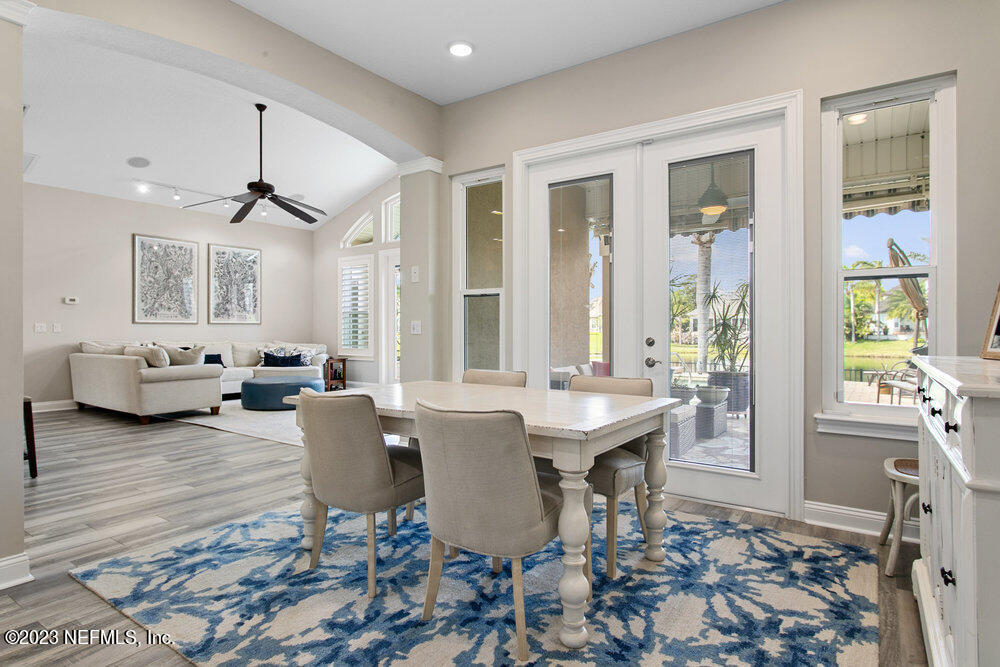 3548 WATERCHASE WAY E