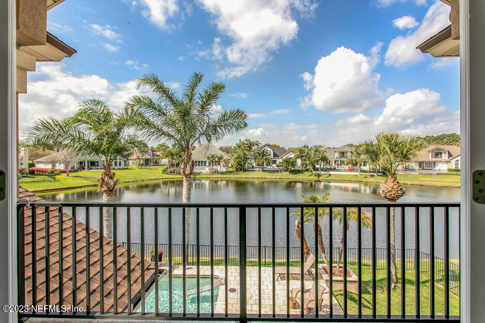 3548 WATERCHASE WAY E