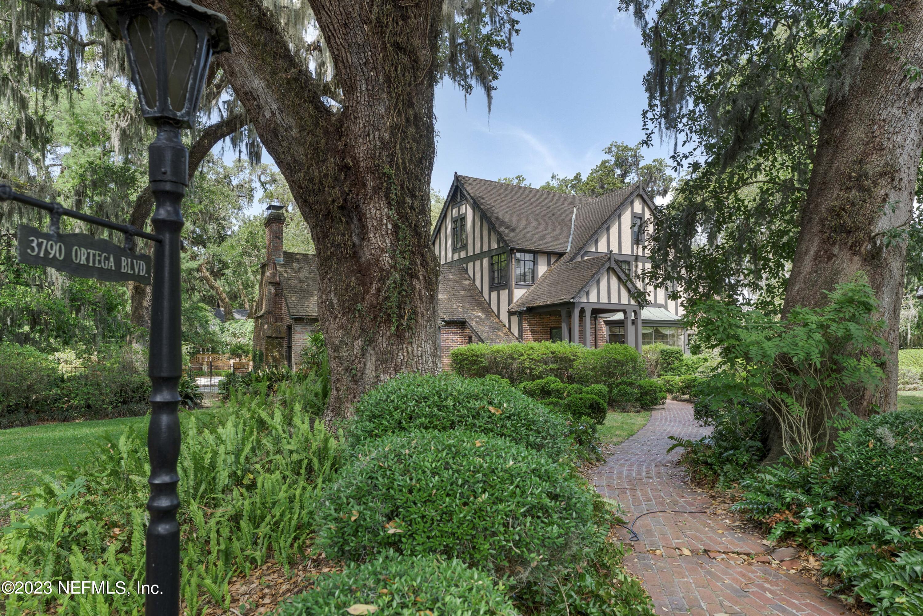 3790 ORTEGA BLVD
