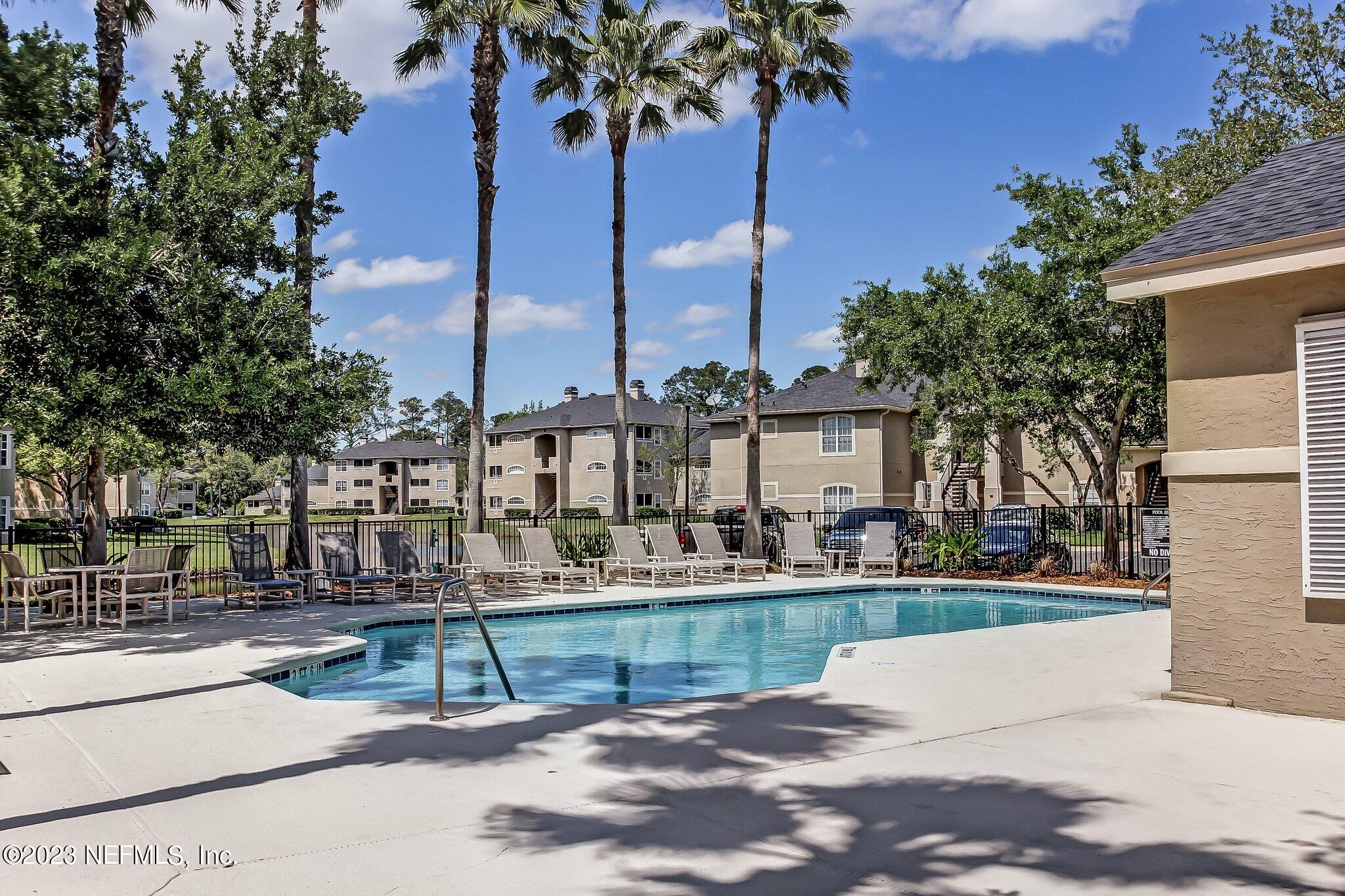 1701 THE GREENS WAY Unit: 432