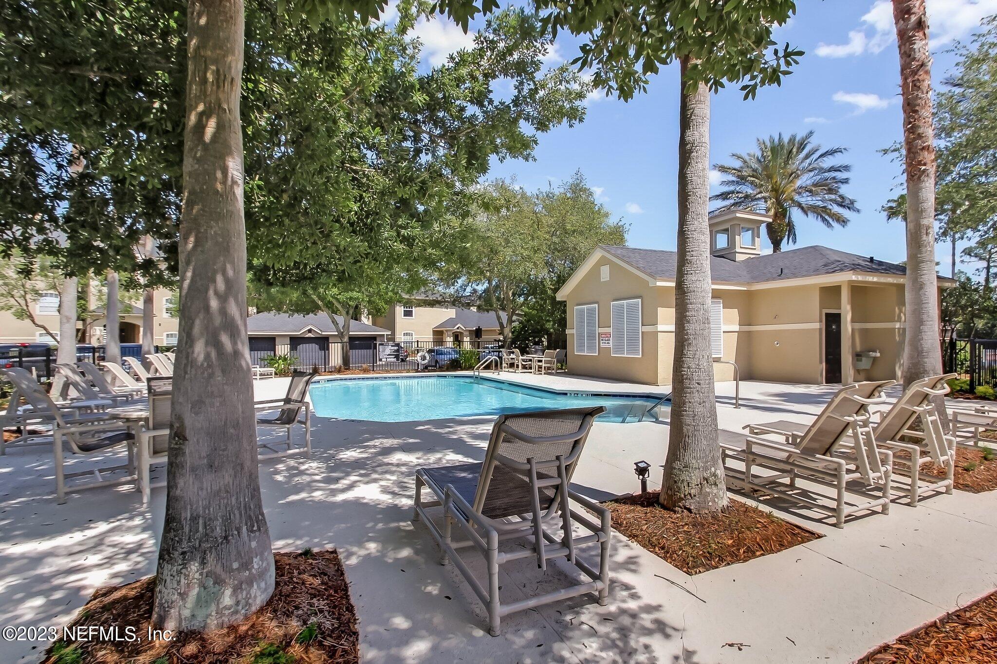 1701 THE GREENS WAY Unit: 432