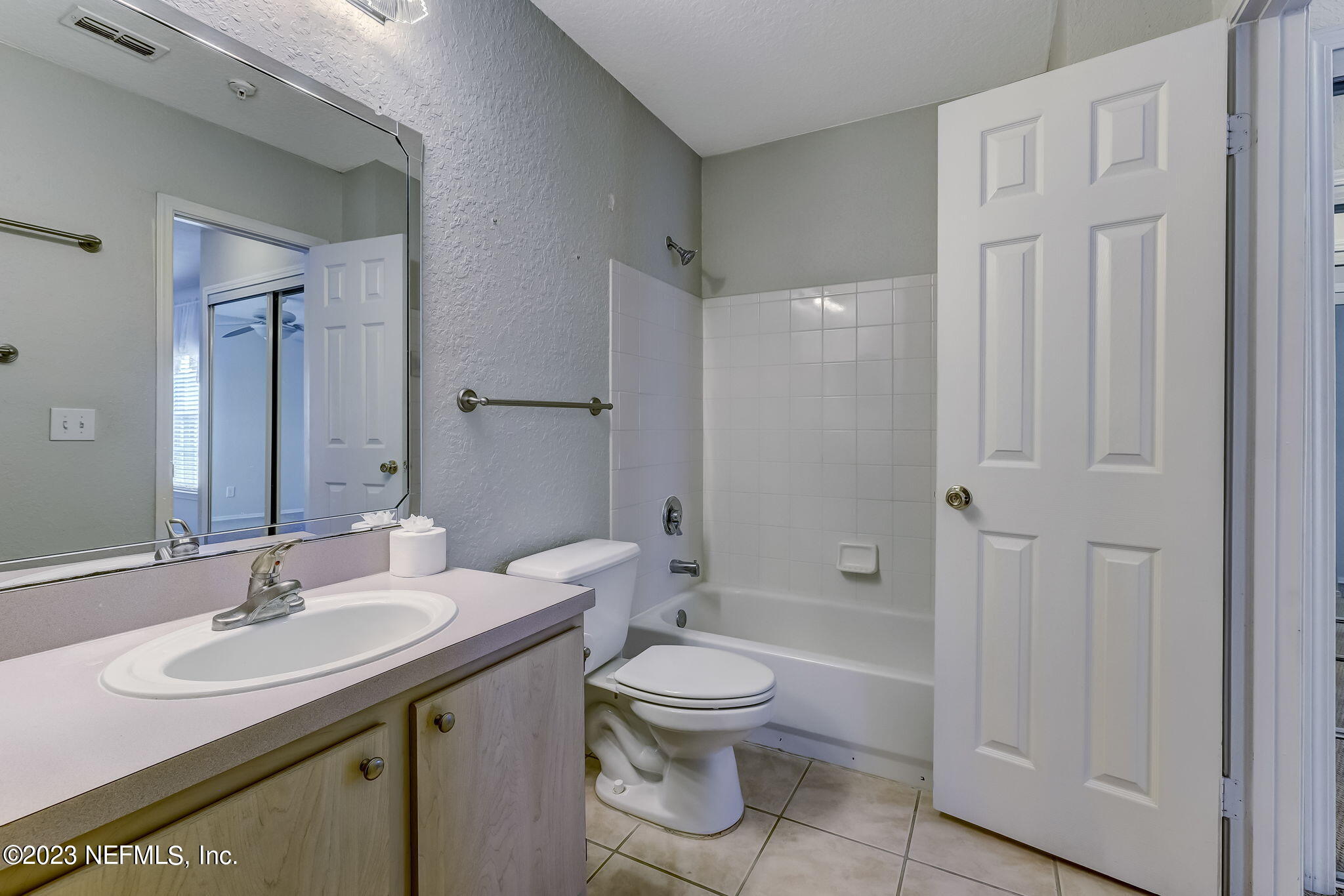 1701 THE GREENS WAY Unit: 432