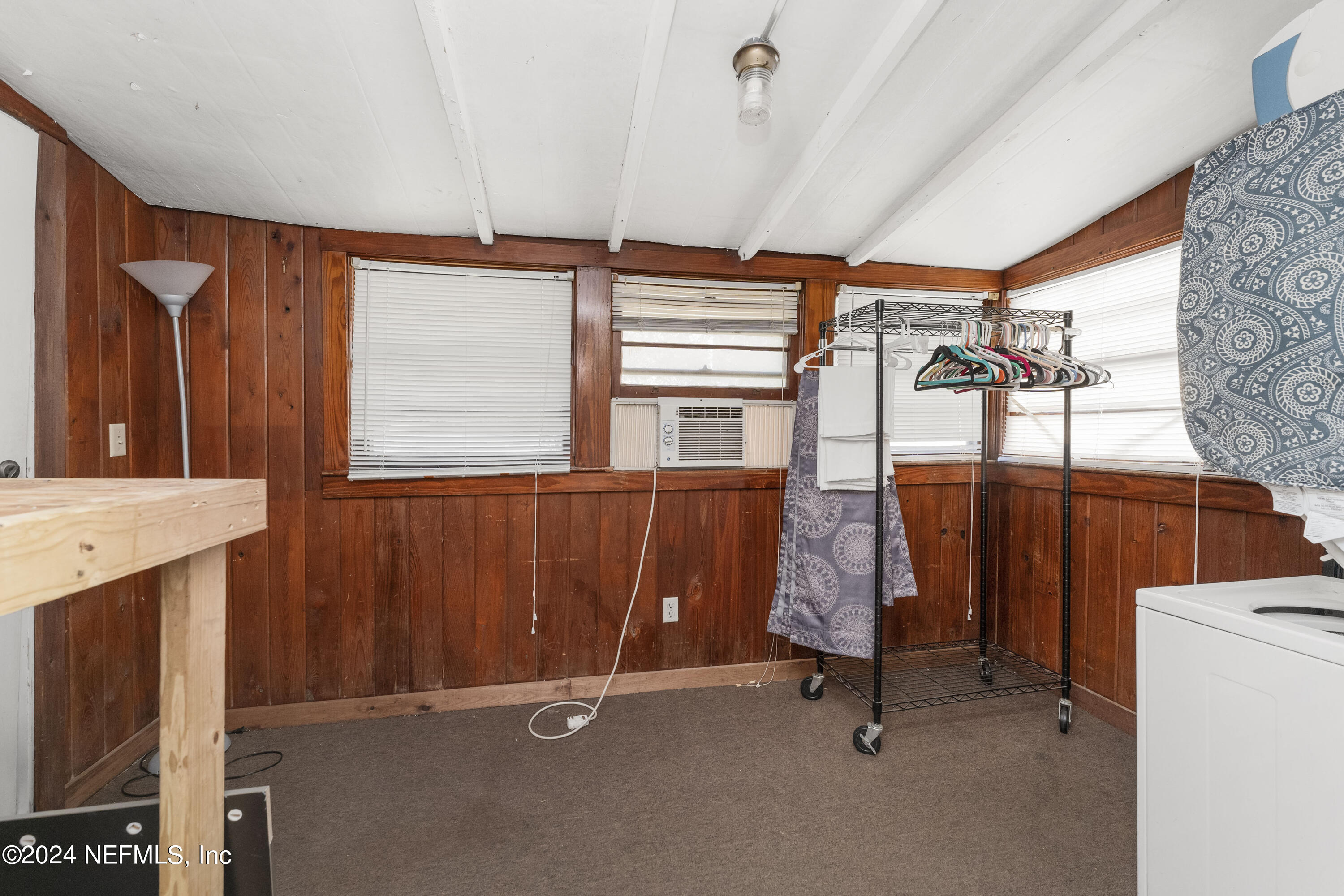 835 5TH Street N