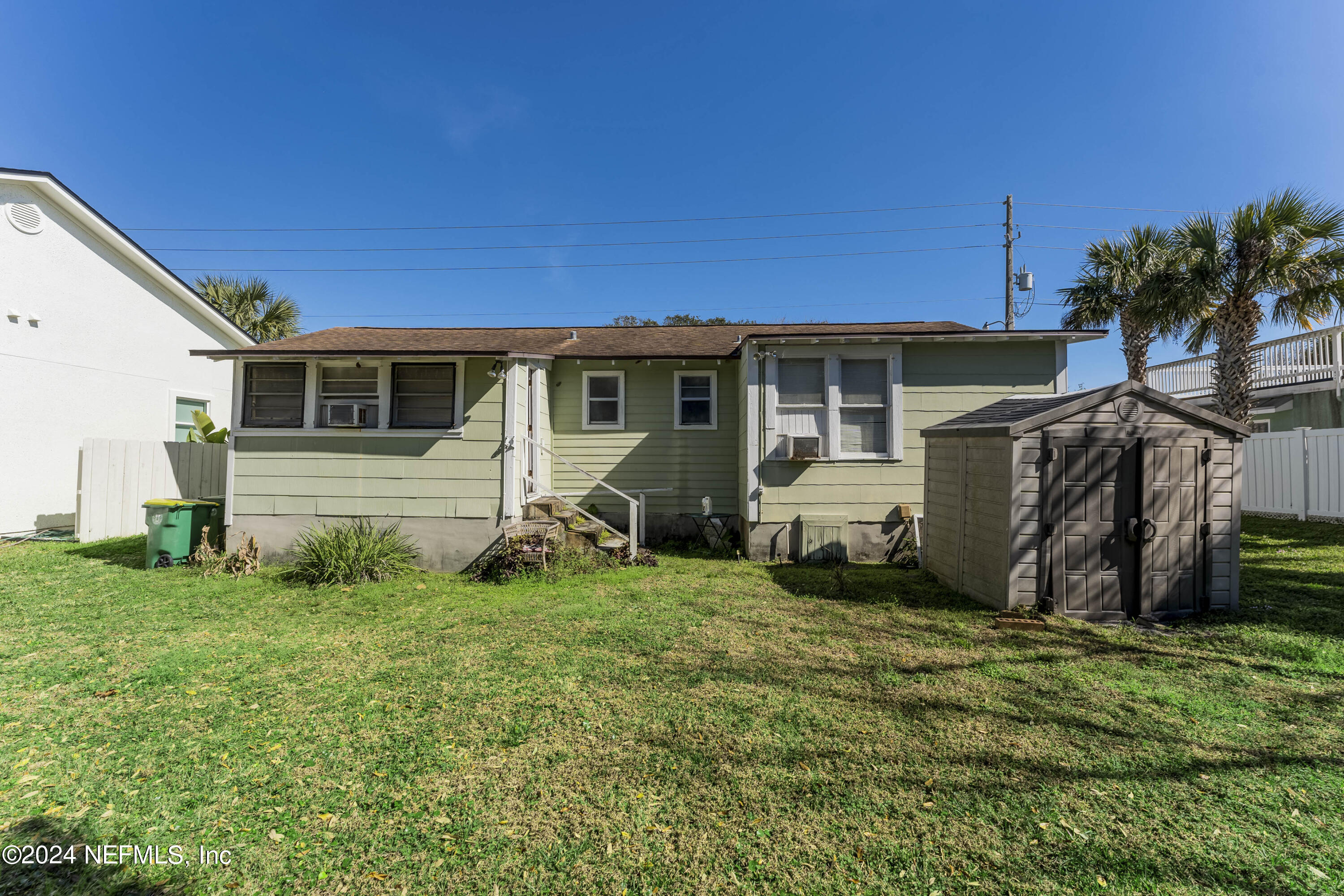835 5TH Street N
