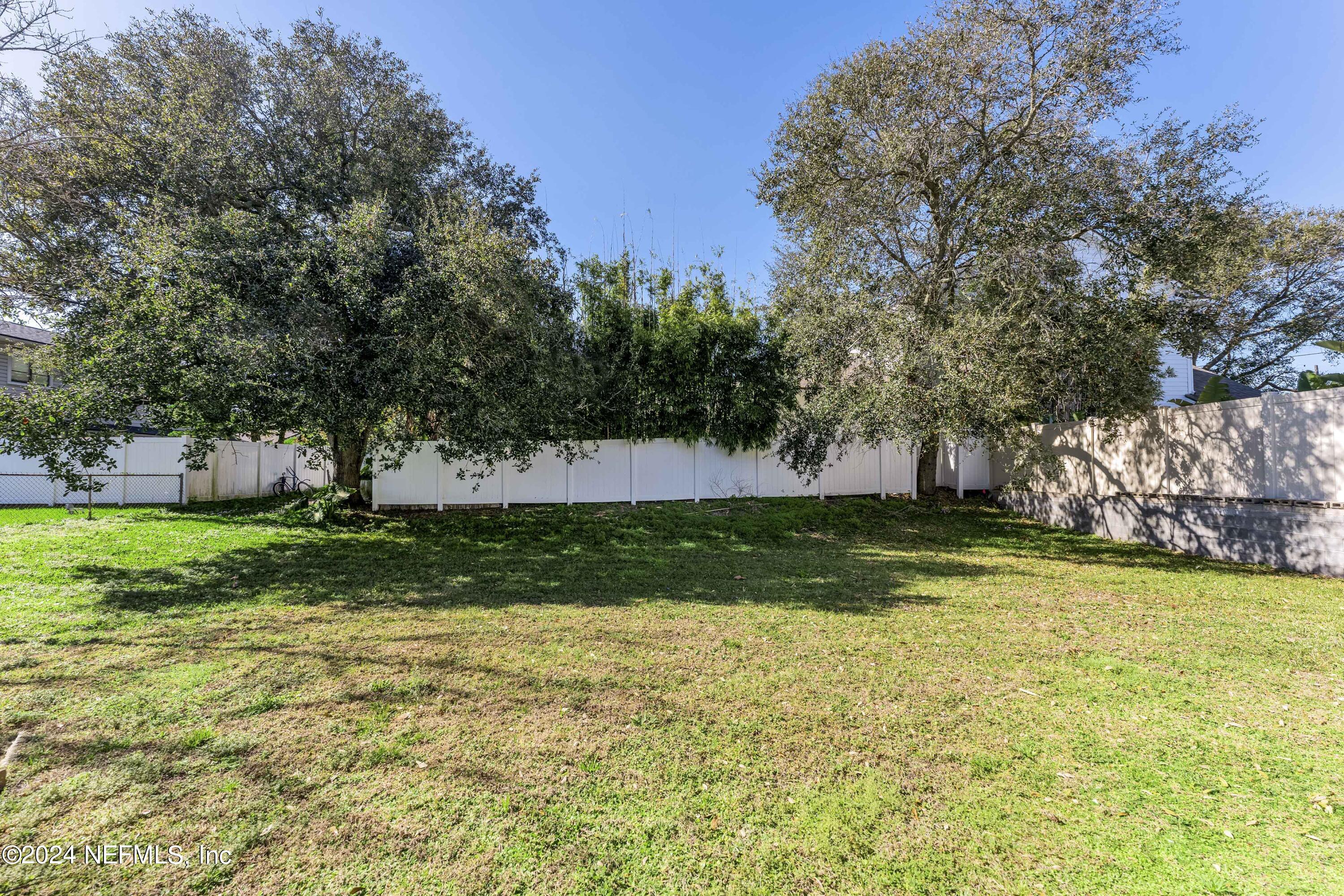 835 5TH Street N