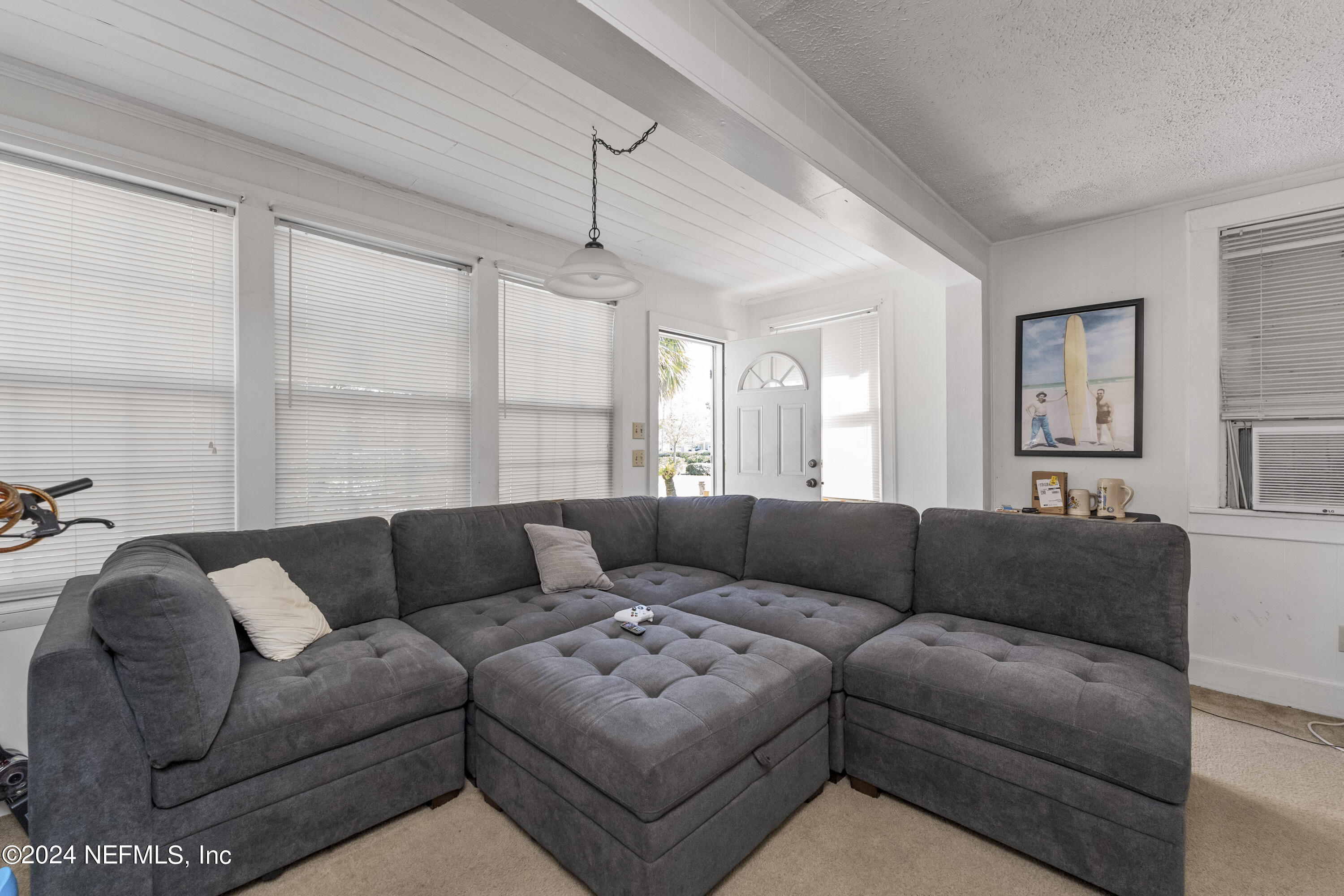 835 5TH Street N