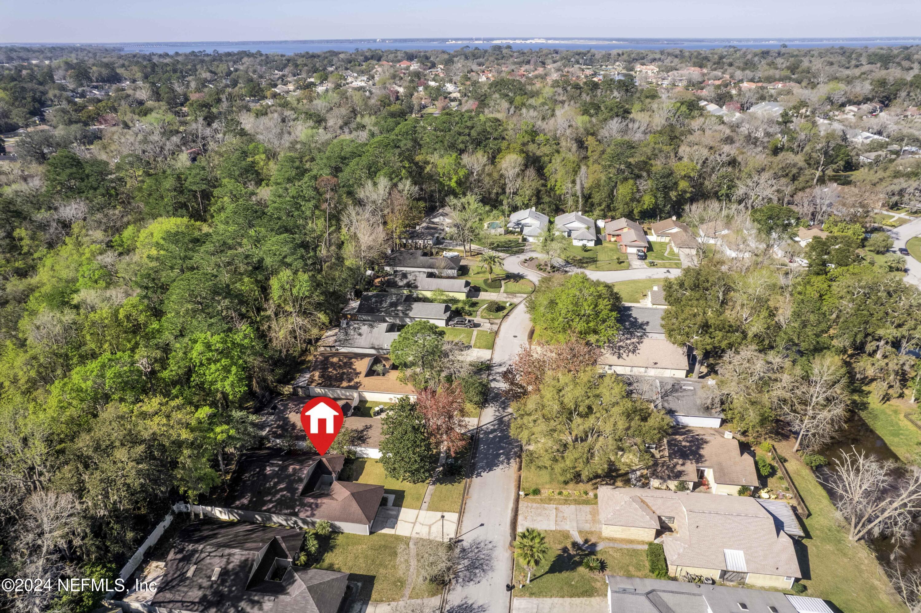 4346 LAKE WOODBOURNE Drive S