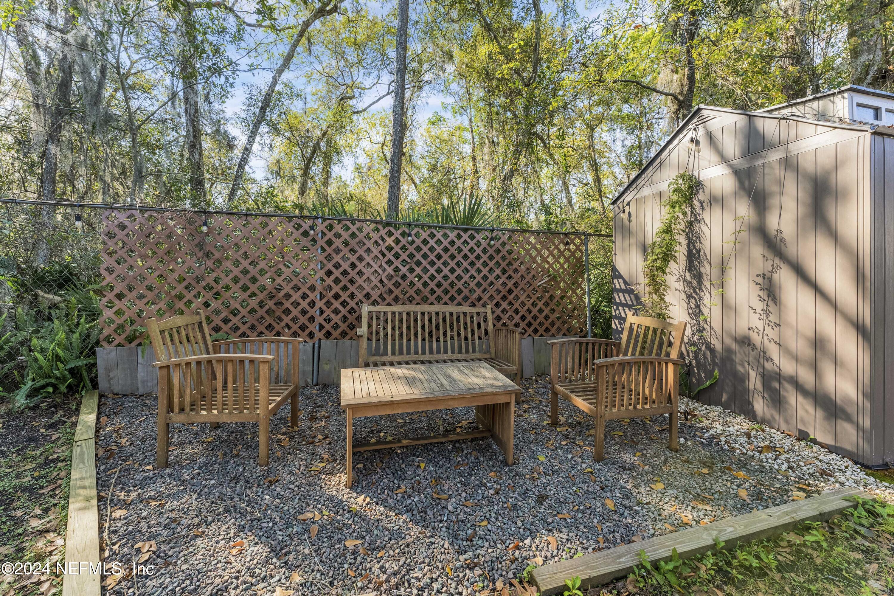 4346 LAKE WOODBOURNE Drive S