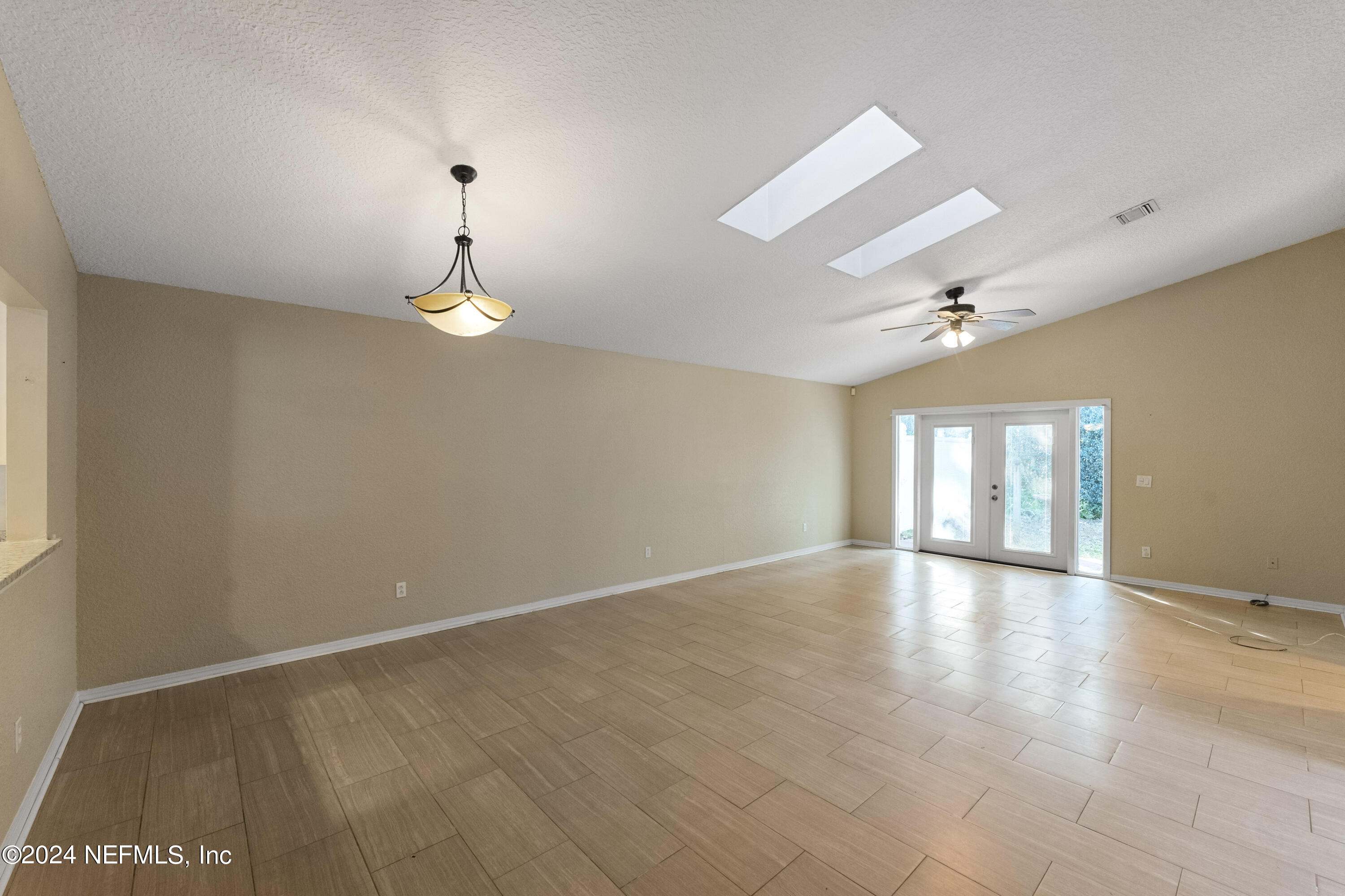 4346 LAKE WOODBOURNE Drive S